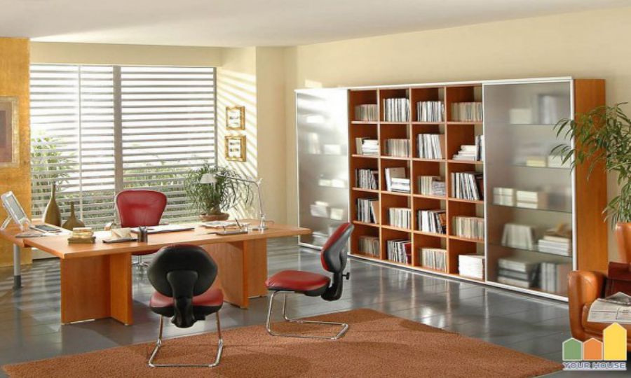 Nên đặt văn phòng theo hướng hợp với mình. Nên đặt văn phòng theo hướng hợp với mình.