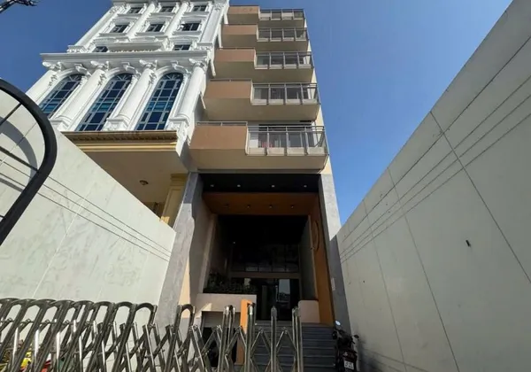 CHO THUÊ TÒA NHÀ QUỐC HƯƠNG THẢO ĐIỀN HẦM 7 TẦNG LÀM VĂN PHÒNG