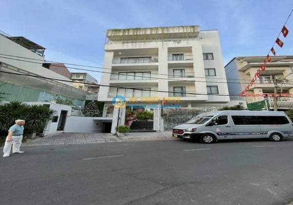 CHO THUÊ NGUYÊN TÒA VĂN PHÒNG TRẦN NÃO MẶT TIỀN NGANG 16M