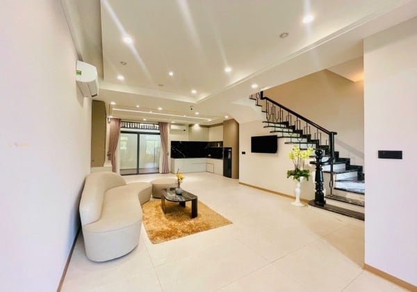 Cho Thuê Nhà Khu Verosa Khang Điền Full Nội Thất Giá Siêu Rẻ