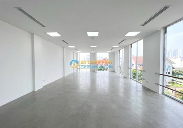 CHO THUÊ TÒA NHÀ LƯƠNG ĐỊNH CỦA QUẬN 2 GÓC 2 MT HẦM 5 LẦU 