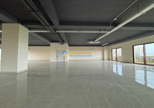 CHO THUÊ TÒA NHÀ QUẬN 2 MẶT TIỀN 33 PHAN BÁ VÀNH HẦM 6 LẦU