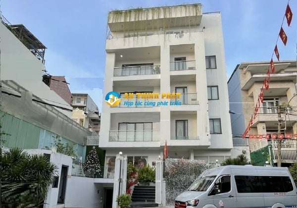 CHO THUÊ NGUYÊN TÒA VĂN PHÒNG TRẦN NÃO MẶT TIỀN NGANG 16M