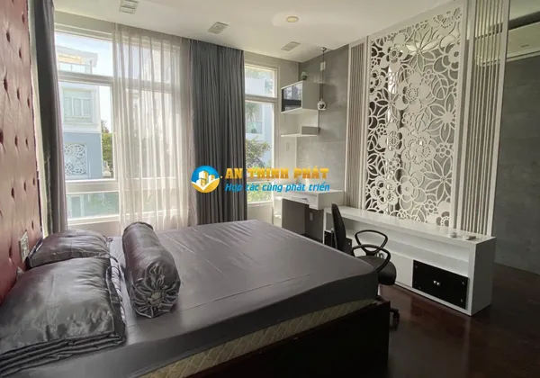 Biệt Thự Khu Compound Villa Park Cho Thuê Full Nội Thất