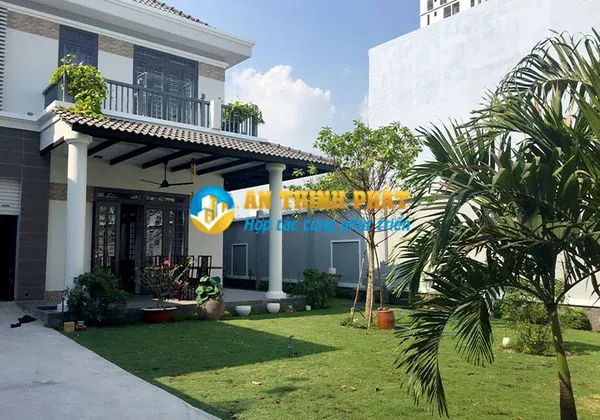 CHO THUÊ BIỆT THỰ SÂN VƯỜN PHƯỜNG THẢO ĐIỀN NỘI THẤT HIỆN ĐẠI