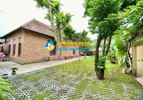 CHO THUÊ BIỆT THỰ THẢO ĐIỀN 600M2 SÂN VƯỜN RỘNG