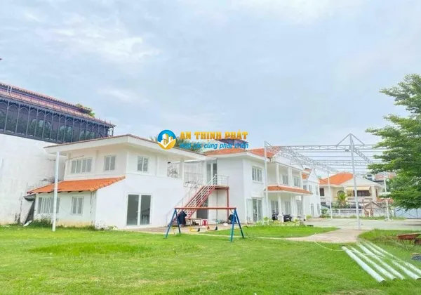 CHO THUÊ BIỆT THỰ THẢO ĐIỀN SÂN VƯỜN RỘNG 2000M