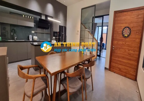 Cho thuê biệt thự thiết kế hiện đại Phường Thảo Điền gần BIS cổng sau Quốc Hương
