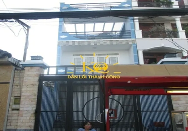 CHO THUÊ NHÀ DT 10X12M, TRỆT, 2 LẦU, SÂN THƯỢNG QUẬN BÌNH THẠNH