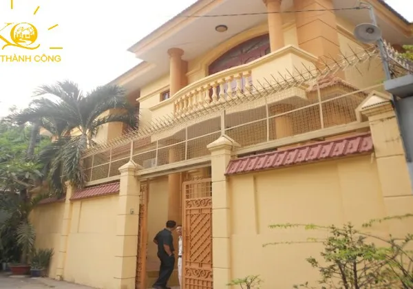 CHO THUÊ NHÀ QUẬN TÂN BÌNH ĐƯỜNG CỬU LONG, DT: 12*27M. TIỆN NGHI