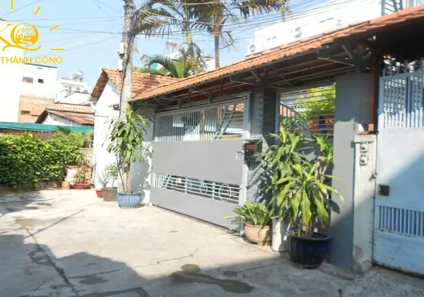 CHO THUÊ NHÀ QUẬN PHÚ NHUẬN ĐƯỜNG TRƯƠNG QUỐC DUNG. DT: 10x17M.