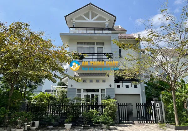 CHO THUÊ NHÀ KDC GIA HÒA NỘI THẤT ĐẸP SÂN VƯỜN RỘNG