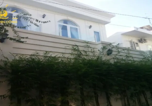 CHO THUÊ NHÀ KHU BÁO CHÍ THẢO ĐIỀN, DIỆN TÍCH 7X14M, 1 TRỆT 1 LẦU, SÂN VƯỜN.