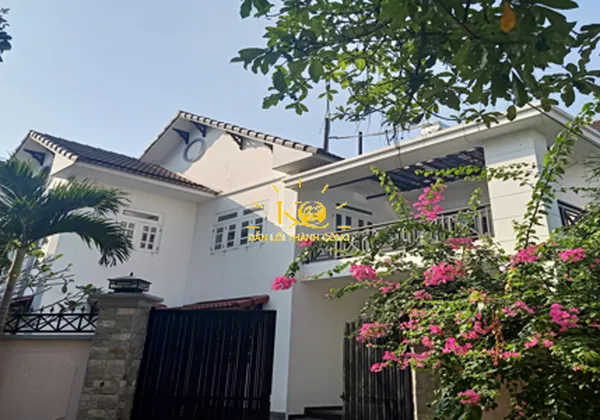 CHO THUÊ NHÀ KHU COMPOUND PHƯỜNG BÌNH AN QUẬN 2 DT 350M2