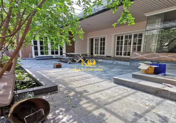 CHO THUÊ NHÀ KHU FIDECO THẢO ĐIỀN DT 400M2 SÀN GỖ CAO CẤP