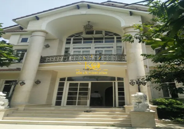 CHO THUÊ NHÀ QUẬN 2, DT 400M2, TRỆT 2  LẦU ,  HỒ BƠI, SÂN RỘNG.