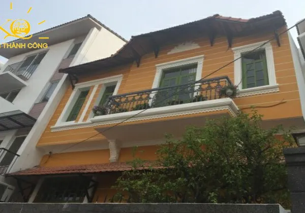 CHO THUÊ NHÀ QUẬN 2 ĐƯỜNG QUỐC HƯƠNG DT 8X14,5M, 1 TRỆT, 2 LẦU, 1 LỬNG