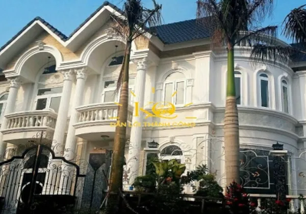 CHO THUÊ NHÀ QUẬN 2 ĐƯỜNG TRẦN NÃO VILLA 120 M2 NỘI THẤT ĐẦY ĐỦ