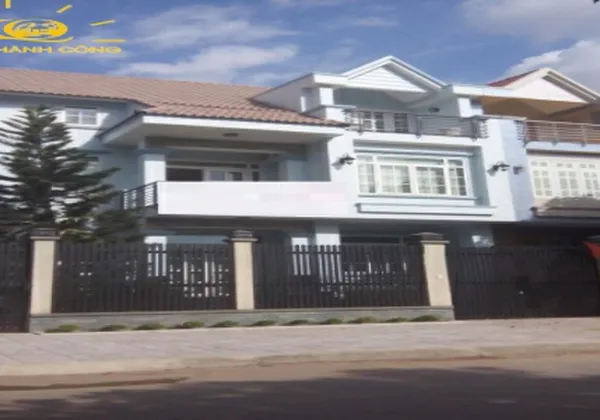 CHO THUÊ NHÀ QUẬN 2 KHU AP-AK, DT 10X17M, HẦM-TRỆT-2 LẦU-SÂN THƯỢNG