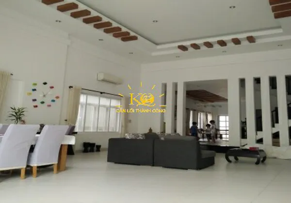 CHO THUÊ NHÀ QUẬN 2, THẢO ĐIỀN, DT: 10X20M, SÂN RỘNG, NỘI THẤT ĐẦY ĐỦ.