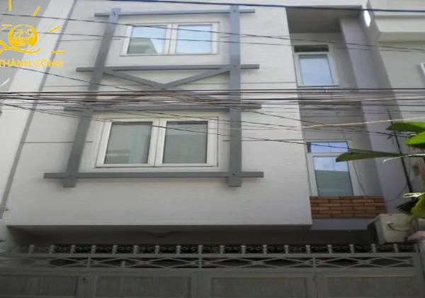 CHO THUÊ NHÀ QUẬN 3 ĐƯỜNG CÁCH MẠNG THÁNG 8 DT 4M*18M