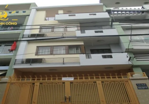 CHO THUÊ NHÀ QUẬN BÌNH THẠNH ĐƯỜNG D2 DT: 4M*18M