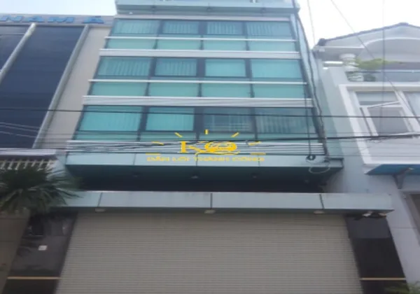 CHO THUÊ NHÀ QUẬN BÌNH THẠNH ĐƯỜNG D2 SÀN VĂN PHÒNG THANG MÁY TRÊT LỬNG 5 LẦU SÂN THƯỢNG