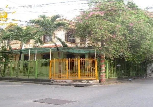 CHO THUÊ NHÀ QUẬN BÌNH THẠNH ĐƯỜNG ĐINH BỘ LĨNH DT: 300M2