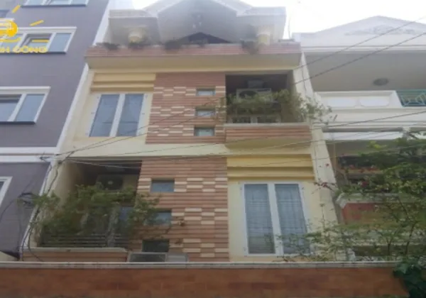 CHO THUÊ NHÀ QUẬN BÌNH THẠNH ĐƯỜNG NGÔ TẤT TỐ, DT 4,5x19M - 1 TRỆT - 2,5 LẦU