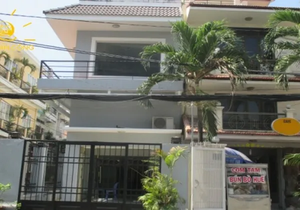 CHO THUÊ NHÀ QUẬN BÌNH THẠNH ĐƯỜNG NGUYỄN CỬU VÂN, DT 5,5Mx20M