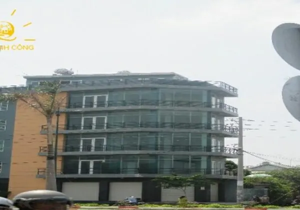CHO THUÊ NHÀ QUẬN BÌNH THẠNH ĐƯỜNG PHẠM VĂN ĐỒNG, DT: 360M2