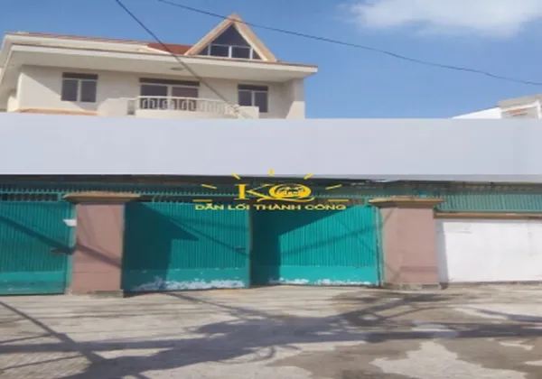 CHO THUÊ NHÀ QUẬN BÌNH THẠNH ĐƯỜNG UNG VĂN KHIÊM DT 8x30 TRỆT 3 LẦU