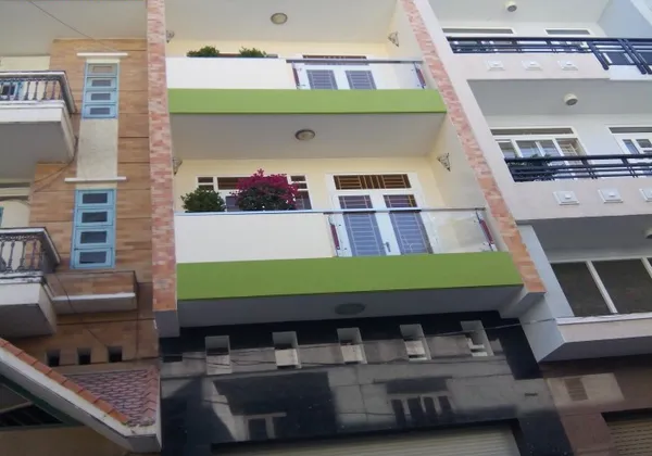CHO THUÊ  NHÀ QUẬN PHÚ NHUẬN ĐƯỜNG HOA CÚC, DT: 4x16