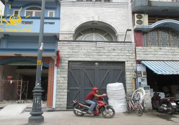 CHO THUÊ NHÀ QUẬN TÂN BÌNH ĐƯỜNG HOÀNG VĂN THỤ DT:4X30