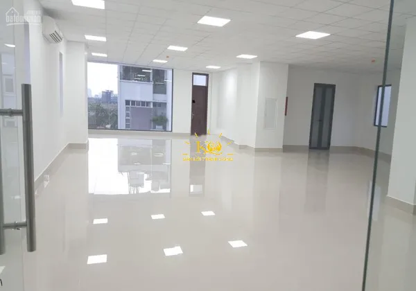 CHO THUÊ NHÀ VĂN PHÒNG MẶT TIỀN TRẦN NÃO QUẬN 2 DT 500M2 SUỐT