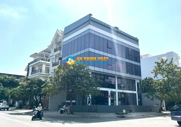 CHO THUÊ TÒA NHÀ 154 CAO ĐỨC LÂN QUẬN 2