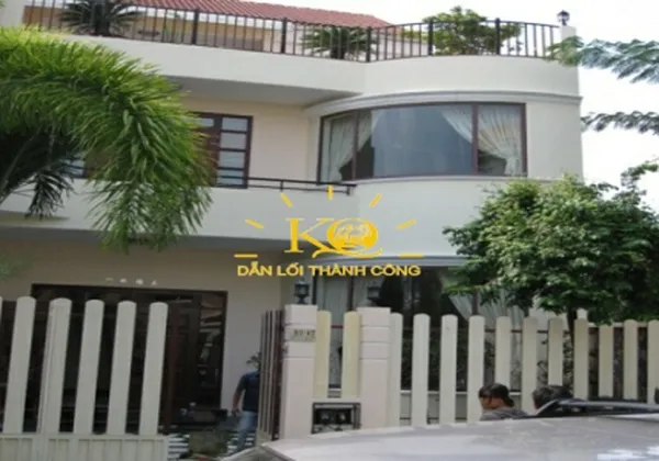 CHO THUÊ VILLA 8X20M,  DTXD 300M2, 1 TRỆT - 1,5 LẦU, 4 PHÒNG NGỦ, NỘI THẤT CAO CẤP PHƯỜNG BÌNH AN