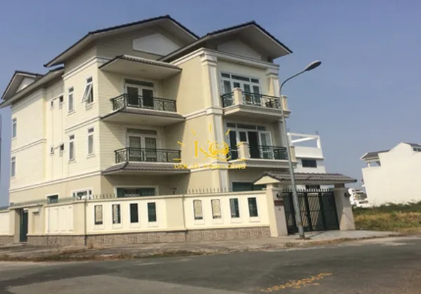 NHÀ CHO THUÊ QUẬN 2 HIỆN ĐẠI DT 8X20M, TRỆT 2 LẦU