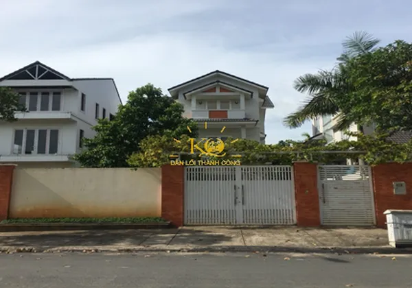 NHÀ CHO THUÊ QUẬN 9 HIỆN ĐẠI, TRỆT 2 LẦU, DT 200M2