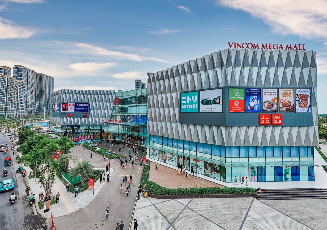 Cuối tuần, cư dân Grand Park có hàng loạt lựa chọn: picnic trong công viên, BBQ bên hồ, chèo thuyền kayak, hoặc tham gia các hoạt động thể thao. Cuối tuần, cư dân Grand Park có hàng loạt lựa chọn: picnic trong công viên, BBQ bên hồ, chèo thuyền kayak, hoặc tham gia các hoạt động thể thao.