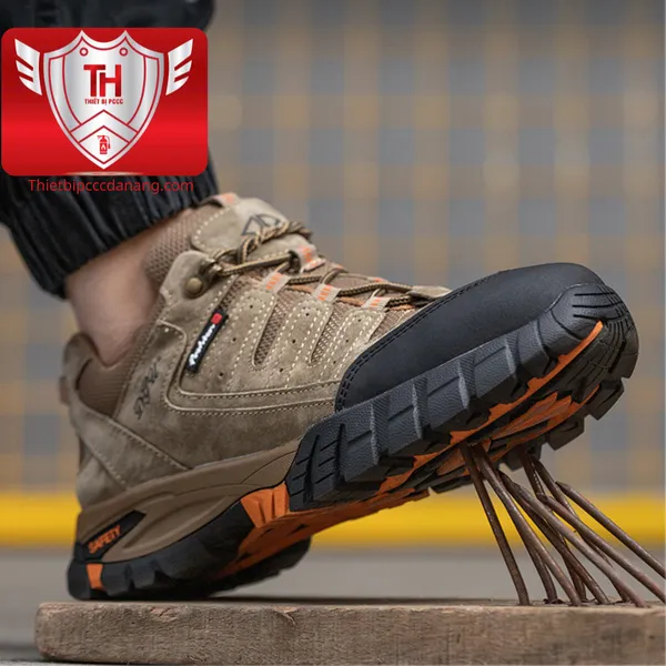 Giày Bảo Hộ  Mũi Bọc Thép Chống Va Đập Đế Chống Đâm Thủng VA03