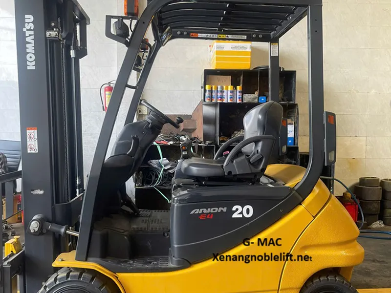 Xe nâng điện Komatsu cũ bãi Nhật