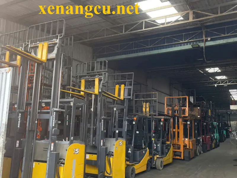 Xe nâng điện đứng lái 1.5 tấn 