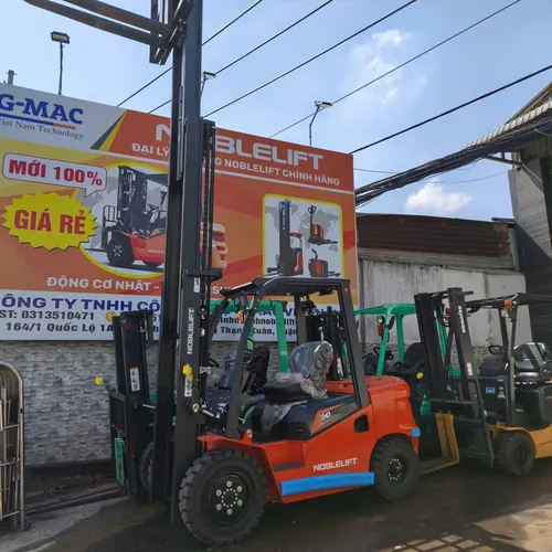 Xe nâng mới NOBLELIFT