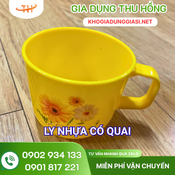 Ly nhựa có quai Ly nhựa màu có quai