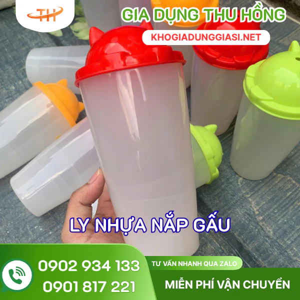 Ly nhựa nắp tai gấu Ly nhựa nắp tai gấu dễ thương