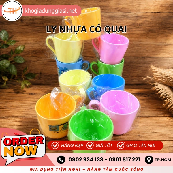LY NHỰA CÓ QUAI