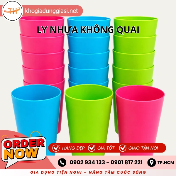 LY NHỰA MÀU KHÔNG QUAI