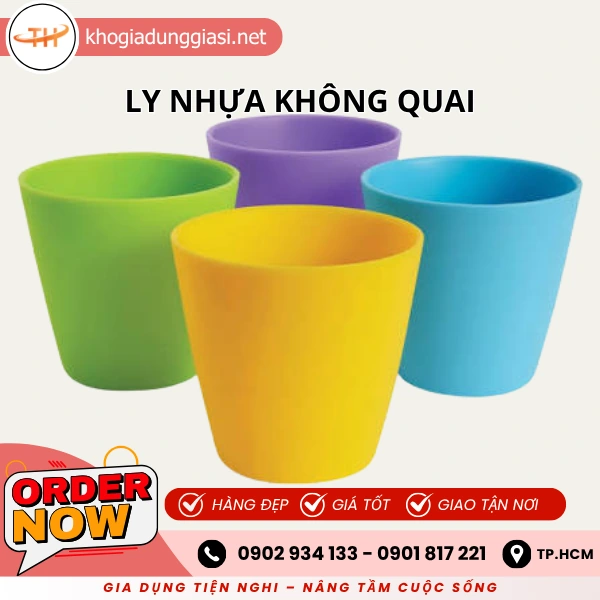 LY NHỰA MÀU KHÔNG QUAI