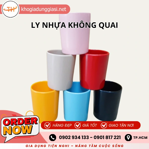 LY NHỰA MÀU KHÔNG QUAI